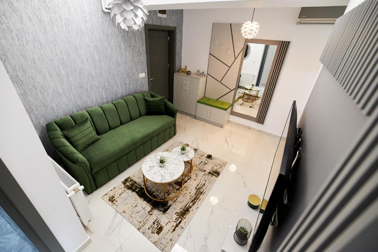 Uptown Apartments Iasi Buitenkant foto