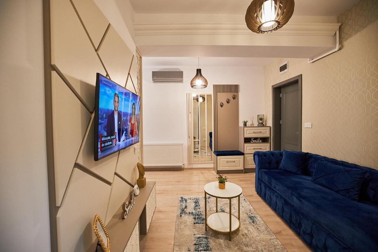 Uptown Apartments Iasi Buitenkant foto