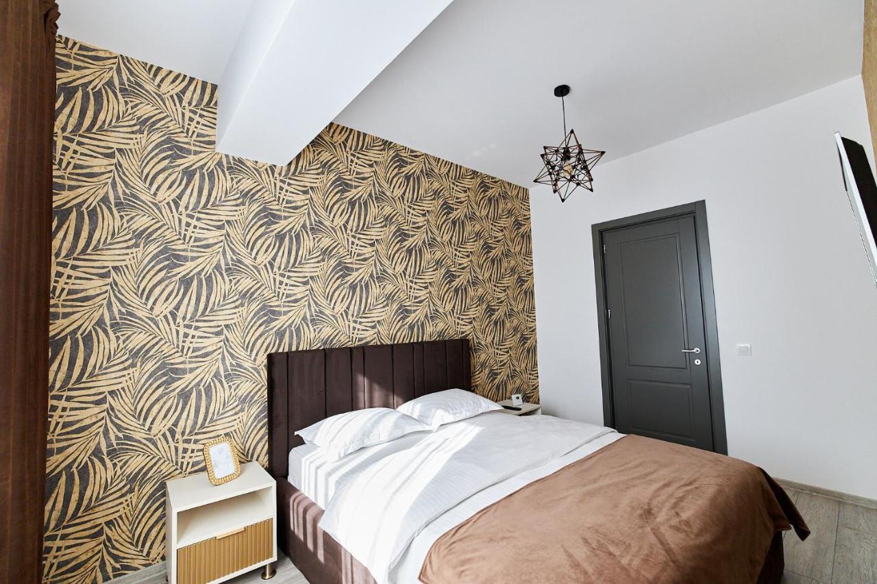 Uptown Apartments Iasi Buitenkant foto