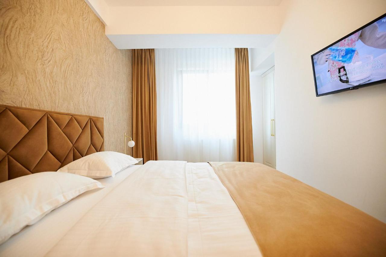 Uptown Apartments Iasi Buitenkant foto