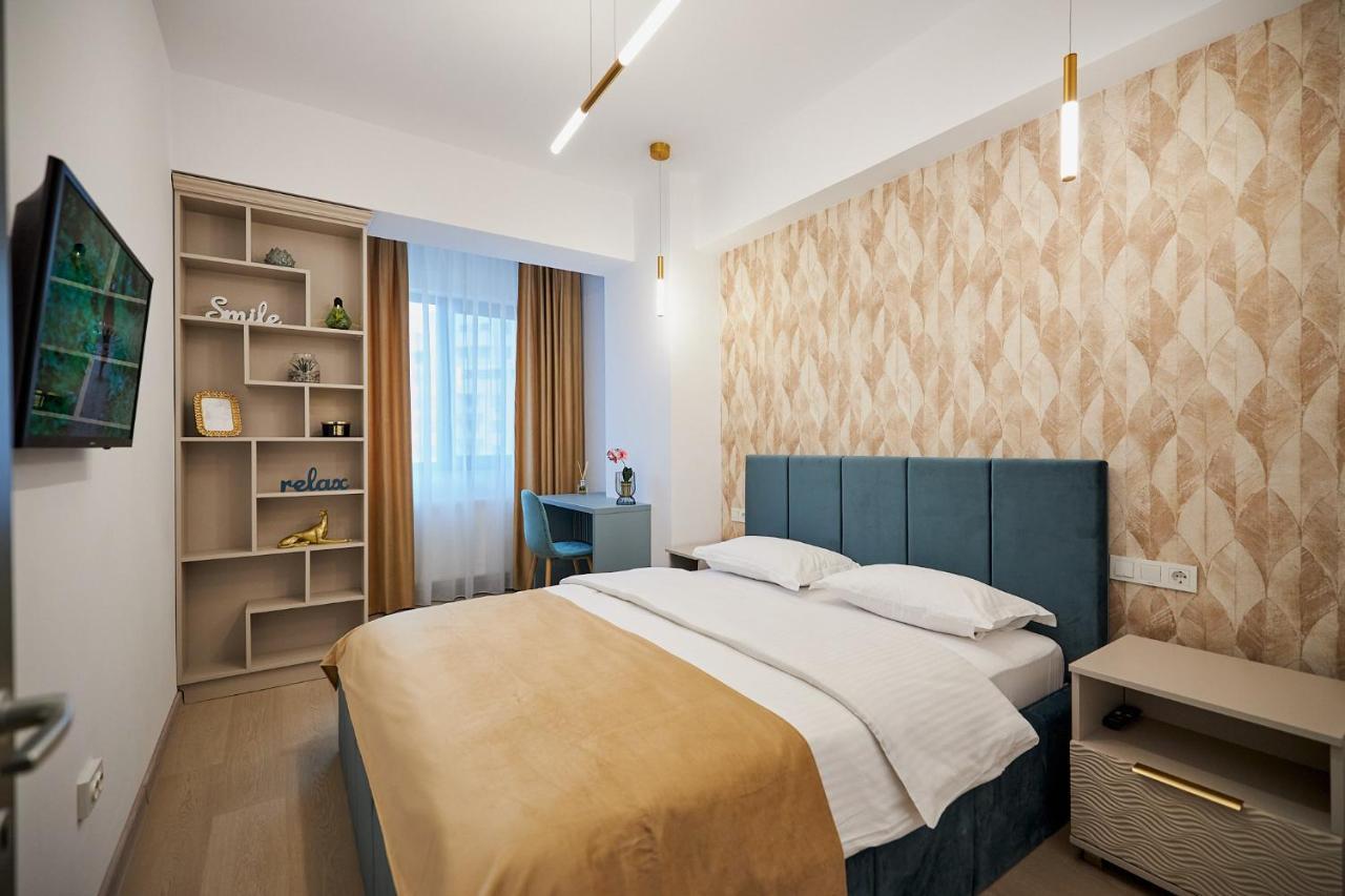 Uptown Apartments Iasi Buitenkant foto